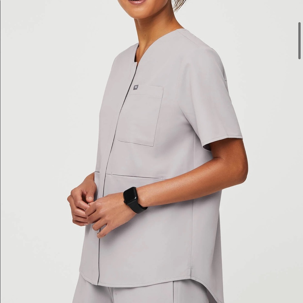 FIGS scrub top